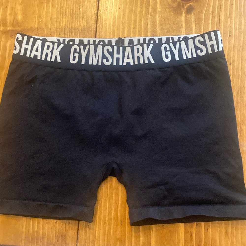 Gymshark Black/White Flex Shorts - Picture 2 of 4